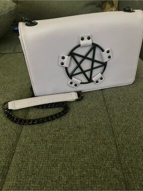 Blackcraft cross body